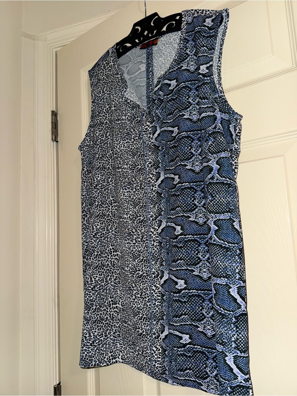 Sleeveless Blue Animal Print V-Neck Blouse